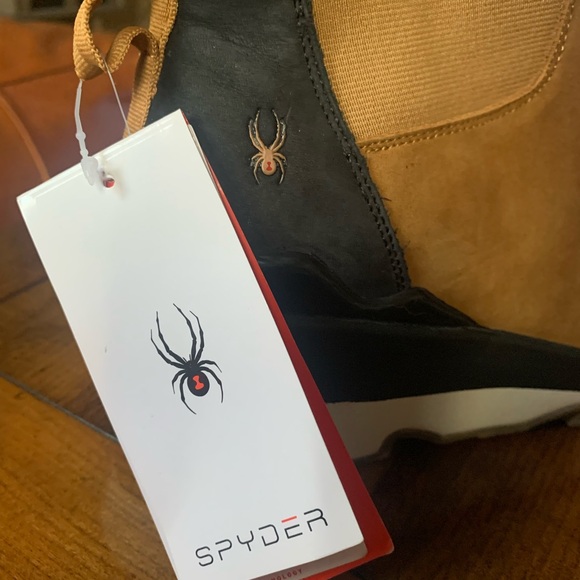 Spyder Crossover Chelsea Boot - Picture 3 of 11